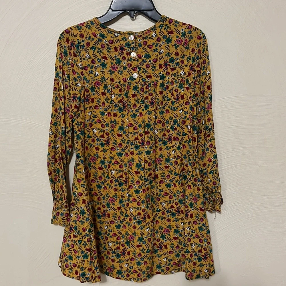 Outfit - Picture 11 of 11